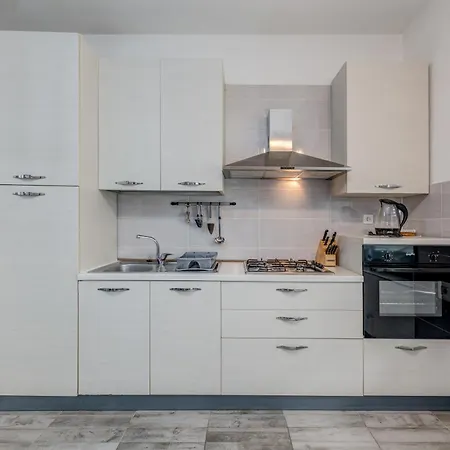 Apartman Slavica-new-with Jacuzzi Split