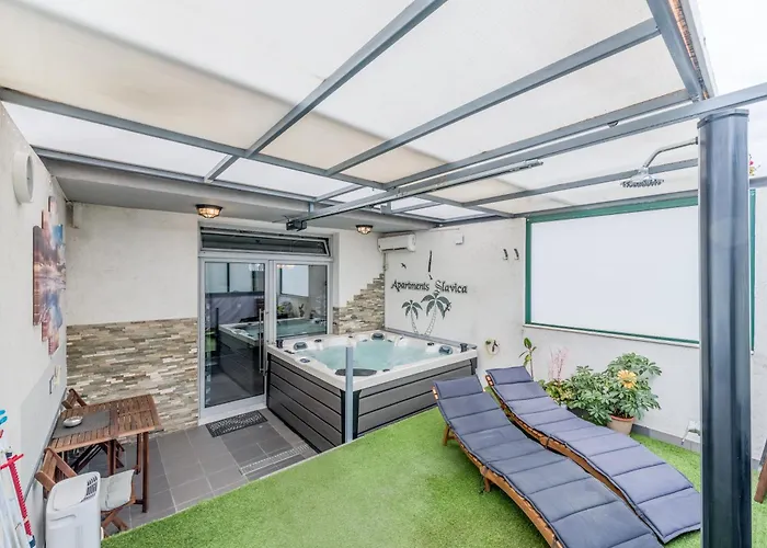 Slavica-new-with Jacuzzi Appartement Split