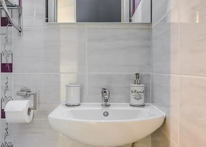 Slavica-new-with Jacuzzi Appartement *
