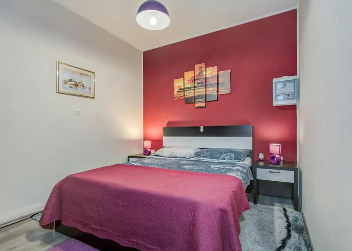 Slavica-new-with Jacuzzi Appartement Split