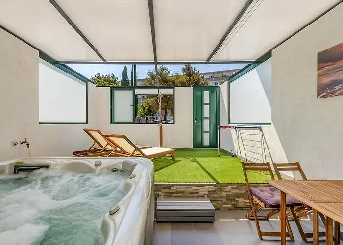 Slavica-new-with Jacuzzi *