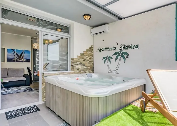 Slavica-new-with Jacuzzi Appartement Split