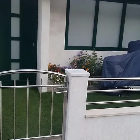 Slavica-new-with Jacuzzi 아파트