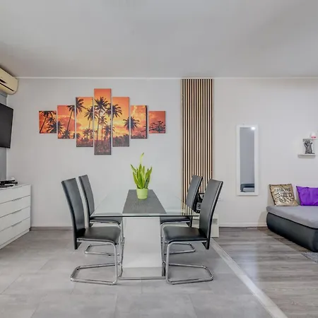 アパート Slavica-new-with Jacuzzi スプリト